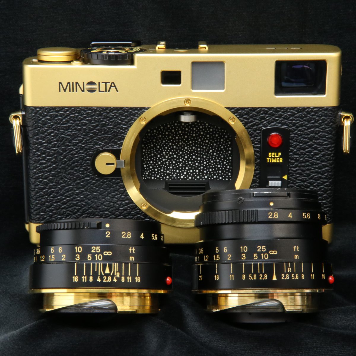 mapcamera's tweet image. いつもご愛顧ありがとうございます

【PREMIUM COLLECTION情報💫】
【WEB限定/ポイント3倍還元対象品】

「#MINOLTA CLE GOLD +M40mm F2 GOLD +M28mm F2.8 GOLD」

ミノルタのスチルカメラ生産300万台達成記念として1984年に発売された、販売台数300台の限定モデルです！
レンズには「Mロッコール