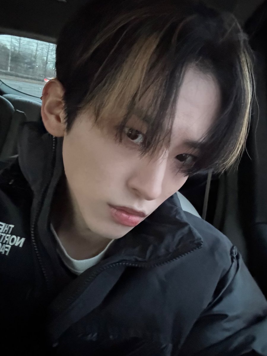 nchiveofficial's tweet photo. [#이안]

사랑해주세요.. 내가 당신을 사랑하듯이..

#NCV #NCHIVE #엔카이브
#E_aN https://t.co/O2nqRfLQEI