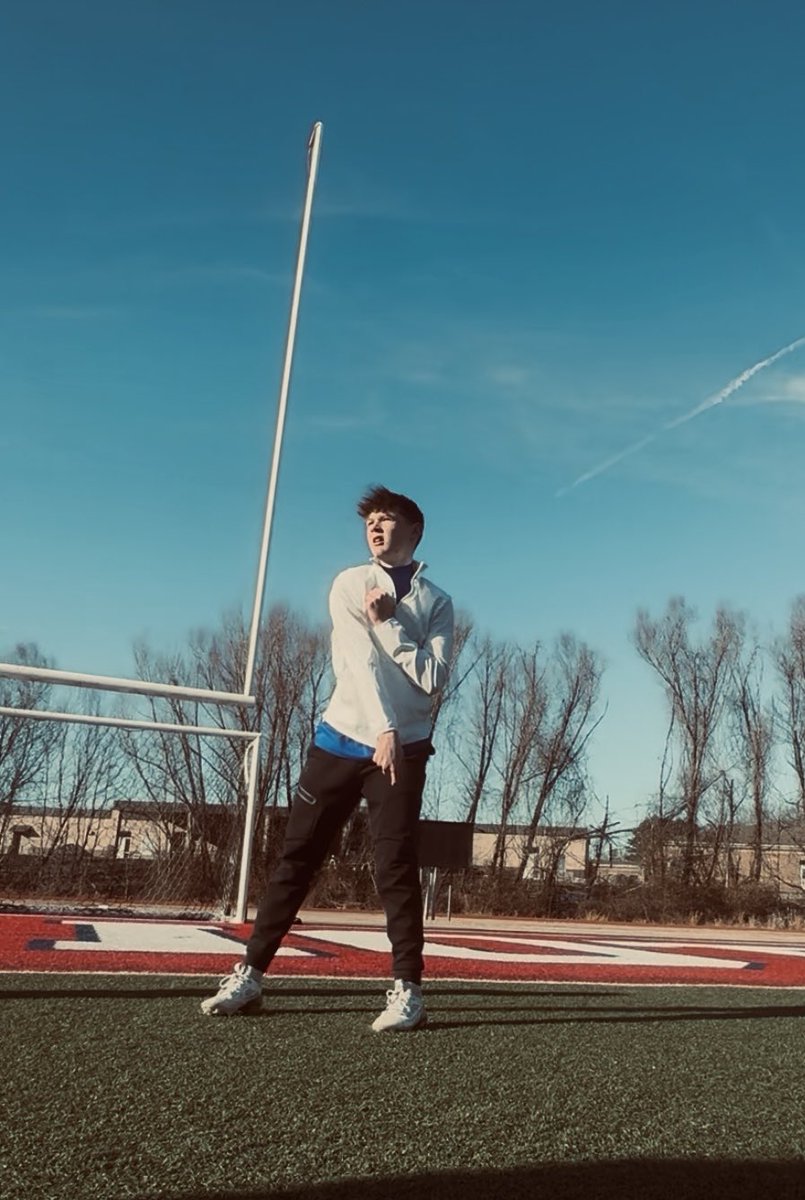 quarterbackmag's tweet photo. QB Carter Anderson brings the game with him. Coach’s son, student of football, and a true dual-threat with speed and arm talent. Disciplined, driven, and growing into a leader who can extend plays and make things happen.

@Carter_Anderson_1
https://t.co/SBmVVf6gUR https://t.co/ZaBPHS1OnG