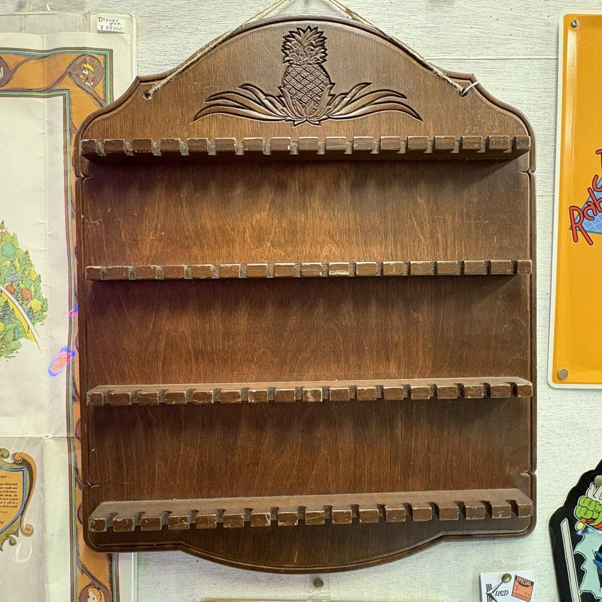 パイナップルがデザインされた ハワイアンな雰囲気の スーベニア