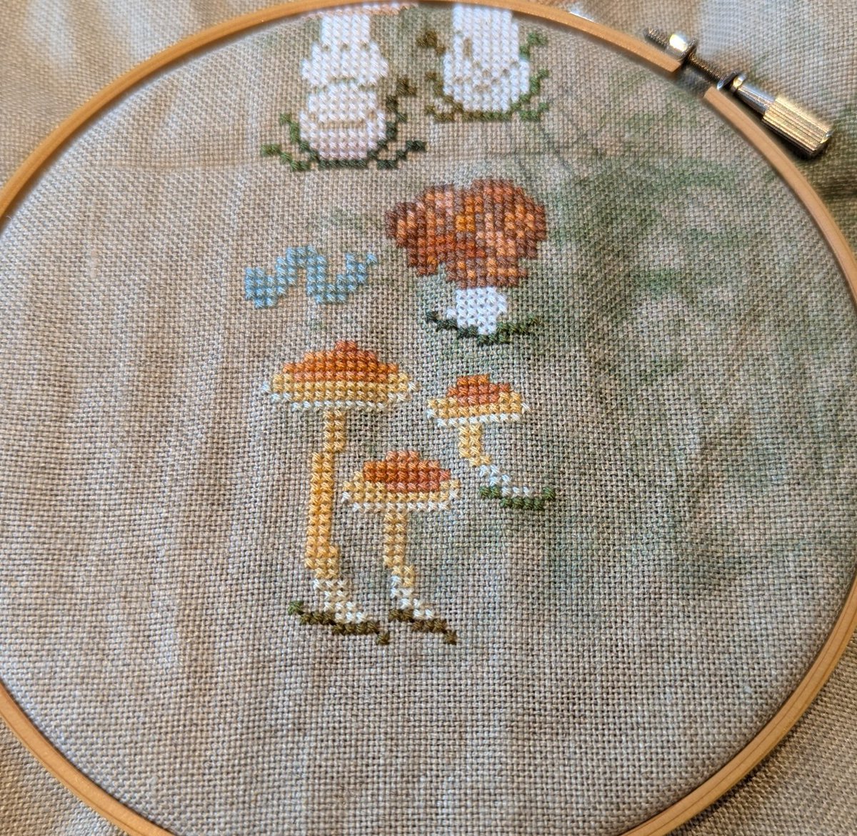 marizo_58's tweet photo. シャグマアミガサタケ(Gyromitra esculenta)
ニガグリタケ(Sulphur Tuft)
Mushrooms and Toadstools
#owlforestembroidery
#クロスステッチ https://t.co/IgSkLETdbw