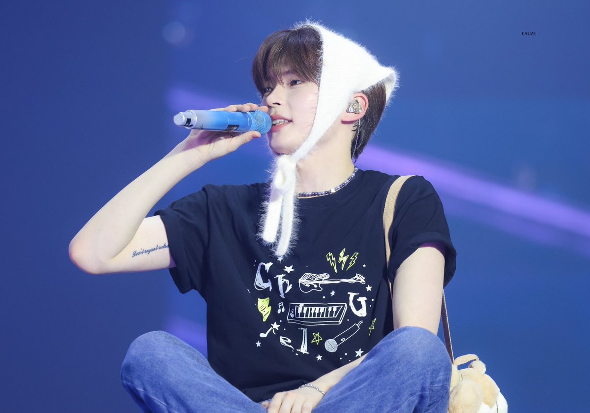 250418 

내 고양이 보고 싶어🥹❄️
#ZEROBASEONE #ZB1 #제로베이스원 #성한빈 #SUNGHANBIN #ソンハンビン