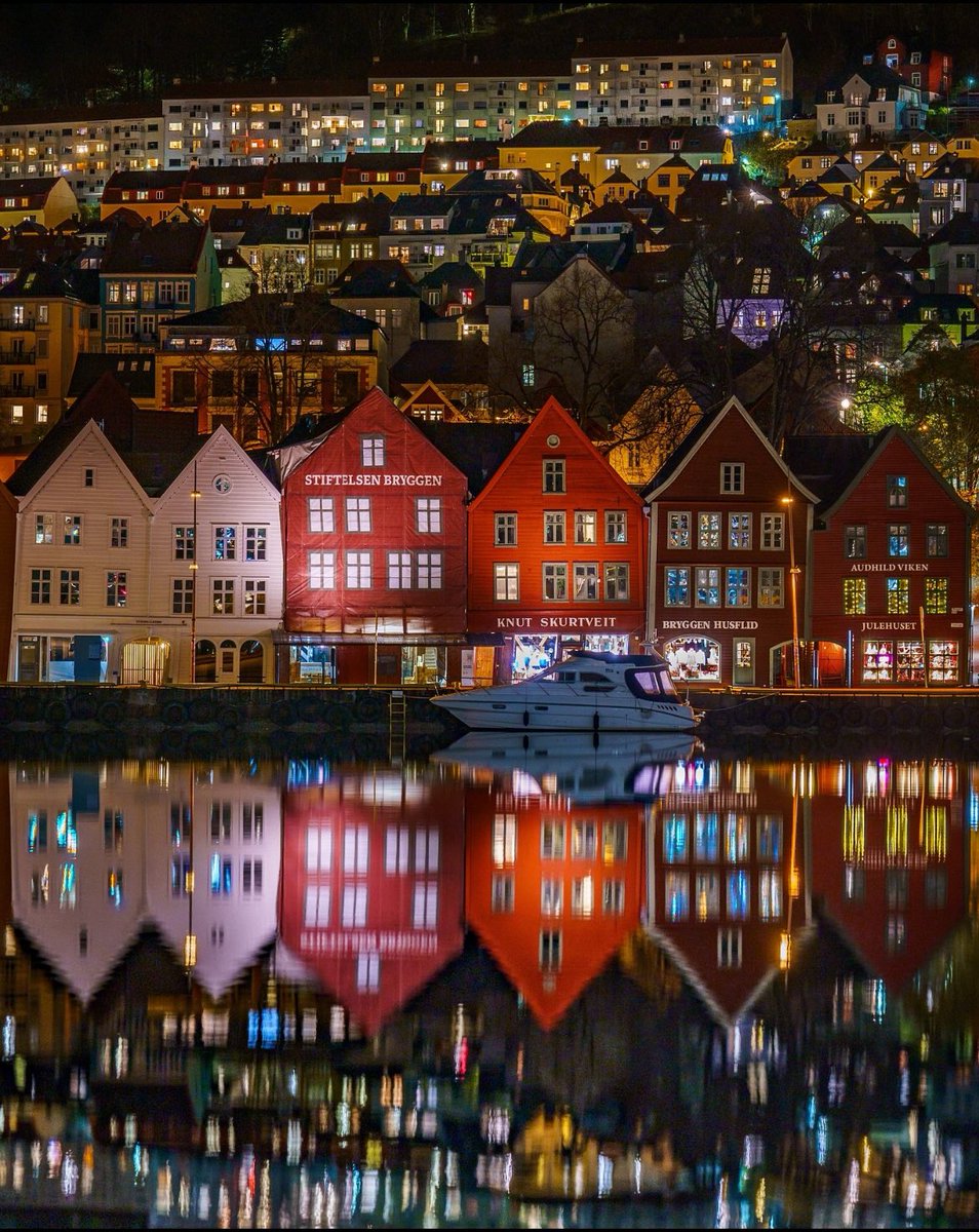 Natute123's tweet photo. Bergen, Norway 🇳🇴 https://t.co/SCd95fox5s