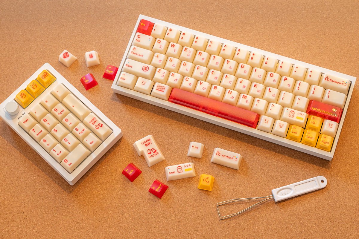 #PR
KEYMOJI 『Cheers!乾杯』キーキャップセット🧃

ヤクルトにインスパイアされた、ミルキーホワイトカラーが可愛いキーキャップ。
側面はツヤのある仕上げ、トップはサラサラとした質感で指触りも快適です。