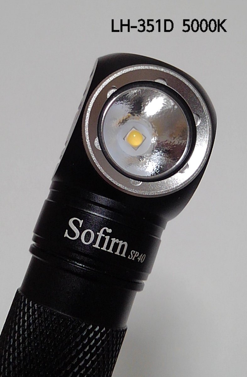 snttm1's tweet image. 発掘した中から探していた #SOFIRN  #SP40 が見付かって良かったです 😃
 
以前『X』の懸賞に応募して当選した景品
搭載LEDが当時 XP-L HD だったが届いた物は追加された LH-351D(高演色LED) 5000K だったので好みで喜んだ 😭
ショートボディは他のSOFIRNやWURKKOSのライトにも使える 👍✨
付属の…