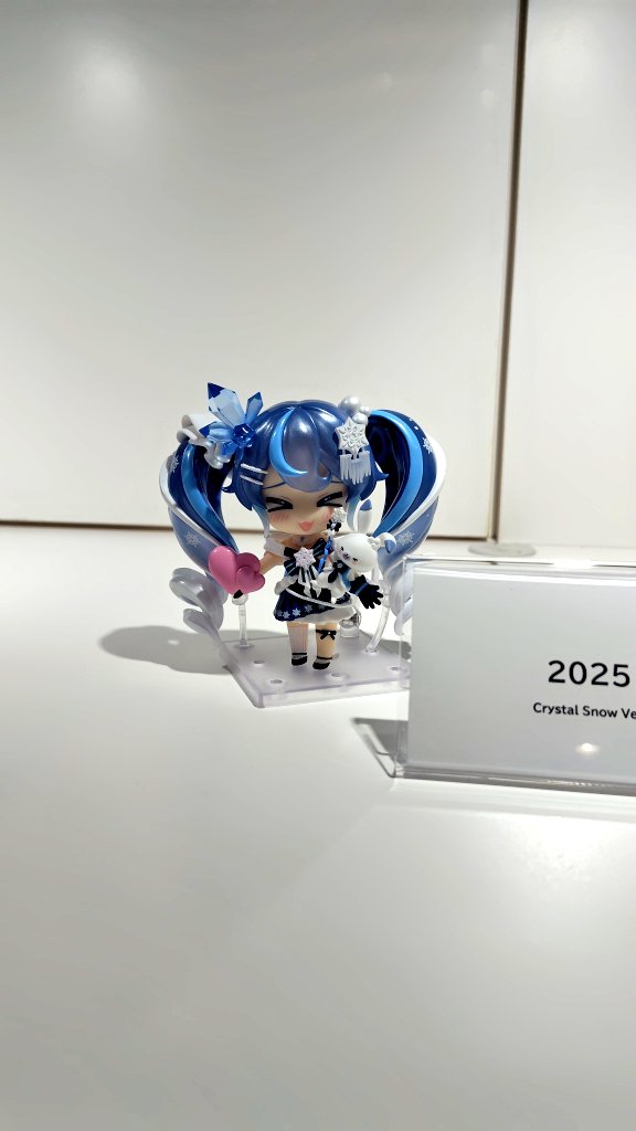 BigRiverGoodest's tweet photo. 雪ミクスカイタウンで等身大ミクさんに会ってきた！ 
#雪ミクスカイタウン  
 #雪ミク2026  
 #雪ミク https://t.co/AIcT1i4jD5