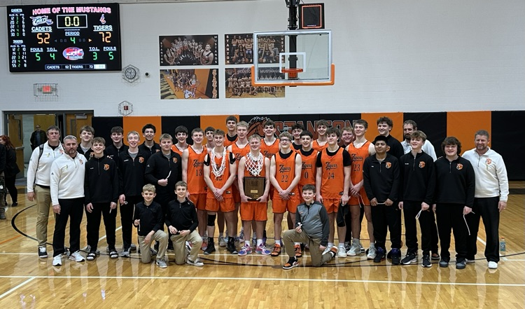 EHC Tournament CHAMPIONS 🏆
NBC Boys Basketball defeats West Point Beemer 72–52 tonight! Congrats, boys! 💪🏀