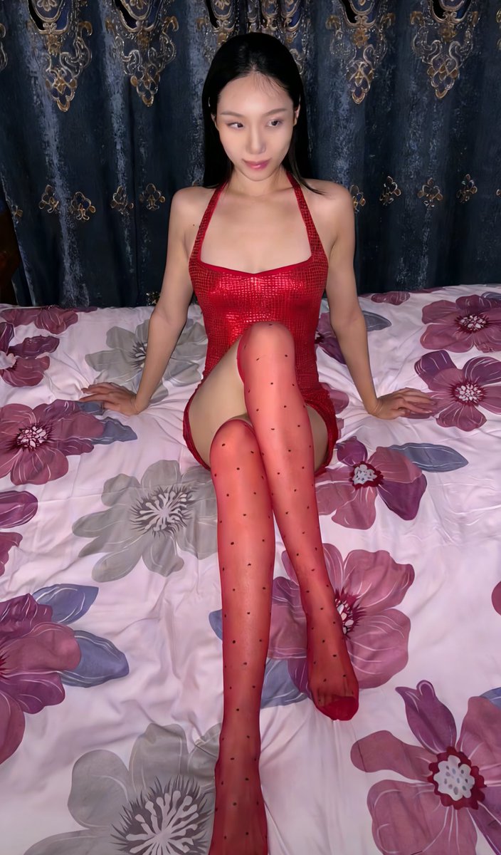 一眼反差，拿下极品反差女，想操高质量，私我，带你飞