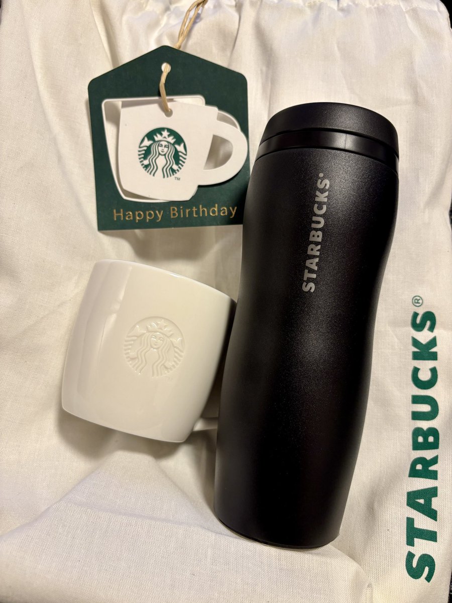 昨日友達が誕生日お祝いしてくれた
加齢して萎えてたけどプレゼントもくれたので前向きに生きる気になれた笑
