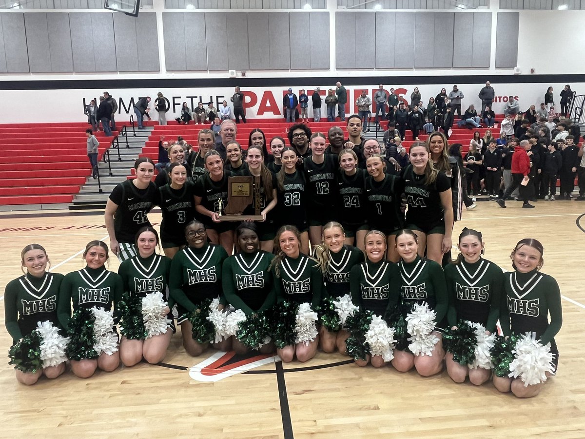 MonroviaBasketW's tweet image. MONROVIA DOES IT.

Monrovia takes down University 82–33 to win the sectional championship.

Thank you to everyone who came out and brought the energy — the crowd was unreal and made it a special night for this team.