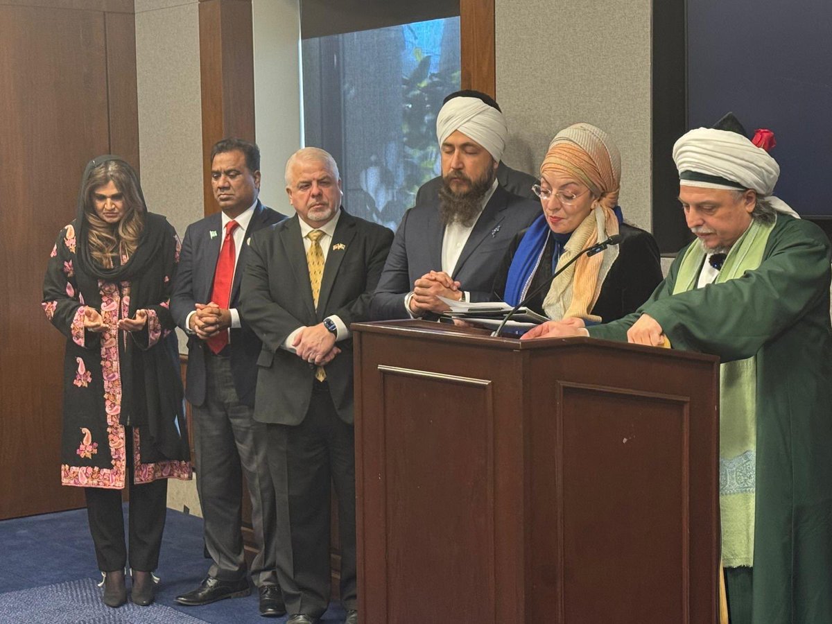 ammwecofficial's tweet image. From Capitol Hill to Pakistan
Faith leaders united across religions to stand for religious freedom, dignity, and justice.
Two years after Jaranwala, still no justice. We will not be silent.
@anilaali 
 
#ReligiousFreedom #Pakistan #AMMWEC
