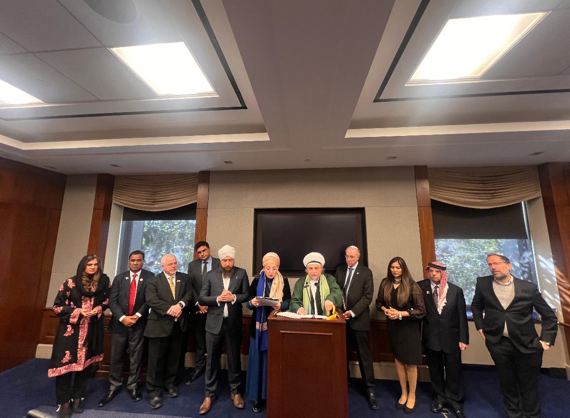 ammwecofficial's tweet image. From Capitol Hill to Pakistan
Faith leaders united across religions to stand for religious freedom, dignity, and justice.
Two years after Jaranwala, still no justice. We will not be silent.
@anilaali 
 
#ReligiousFreedom #Pakistan #AMMWEC