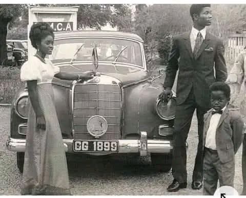NigeriaStories's tweet photo. A rare photo of  Eneka Odumegwu Ojukwu, and his parent https://t.co/2UT3E4kobW