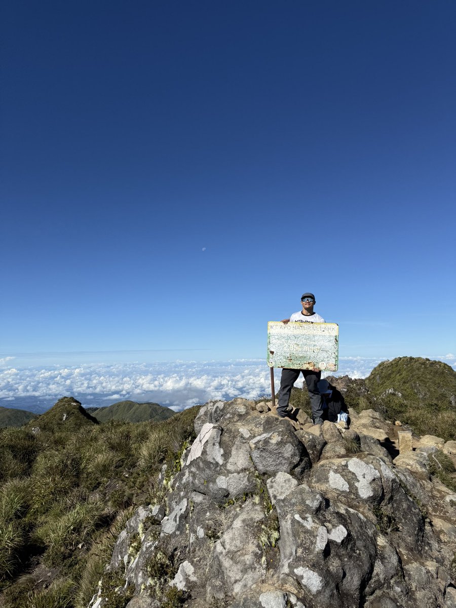 jaspl_anglo's tweet photo. Snaps from Mt. Apo https://t.co/45RoxMSmaj