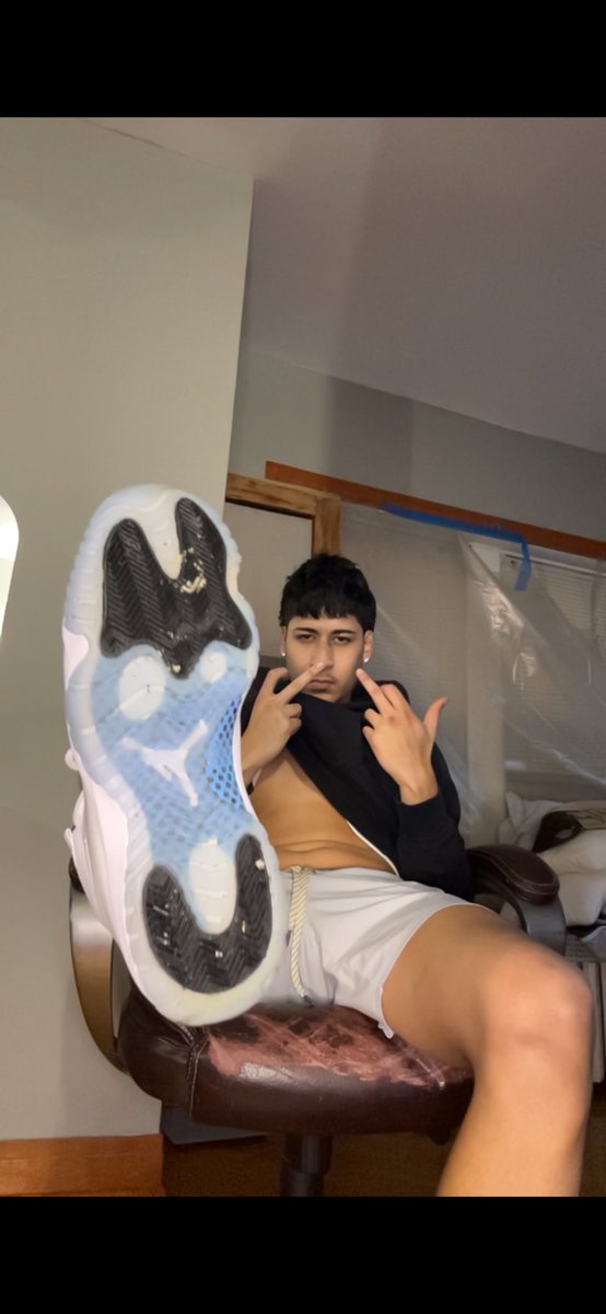 _MasterZach's tweet image. Who’s ready to give that wallet up for Alpha? 😈