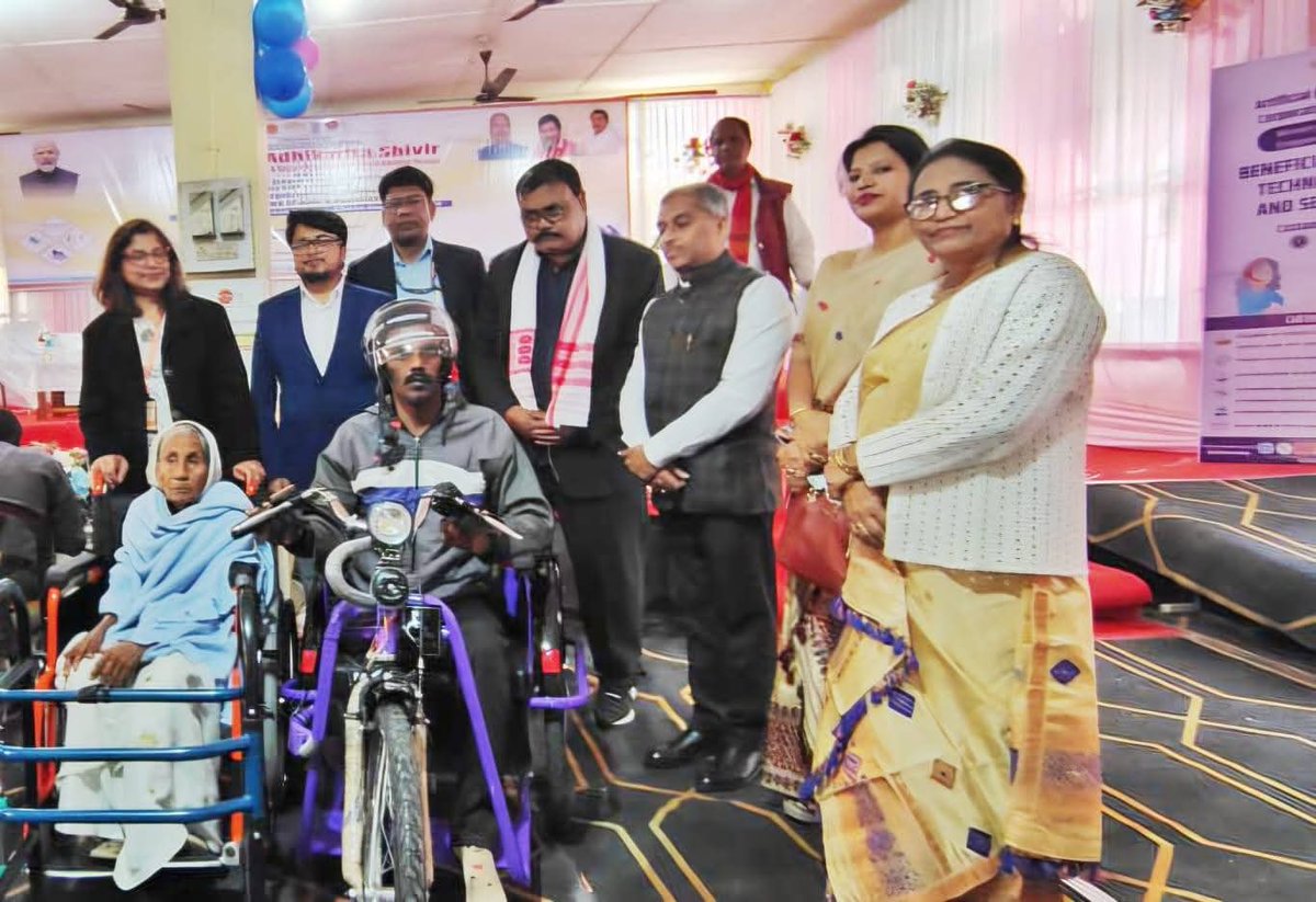 ALIMCOHQ's tweet image. Empowering #Divyangjan &amp;amp; #SeniorCitizens through inclusion and accessibility 
The Inaugural Distribution Camp for Aids &amp;amp; Assistive Devices was successfully organised at Jorhat, Assam on 7 Feb 2026 by ALIMCO under #RVY &amp;amp; #ADIP schemes, with support from #IOCL CSR.
A step towards