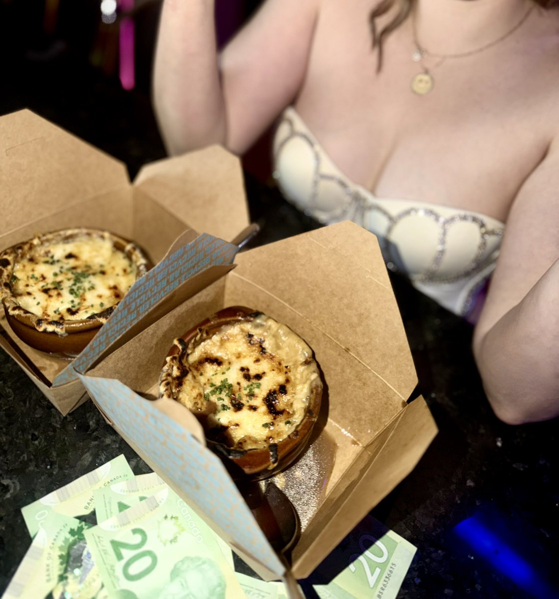 Coops🌚 tweet media