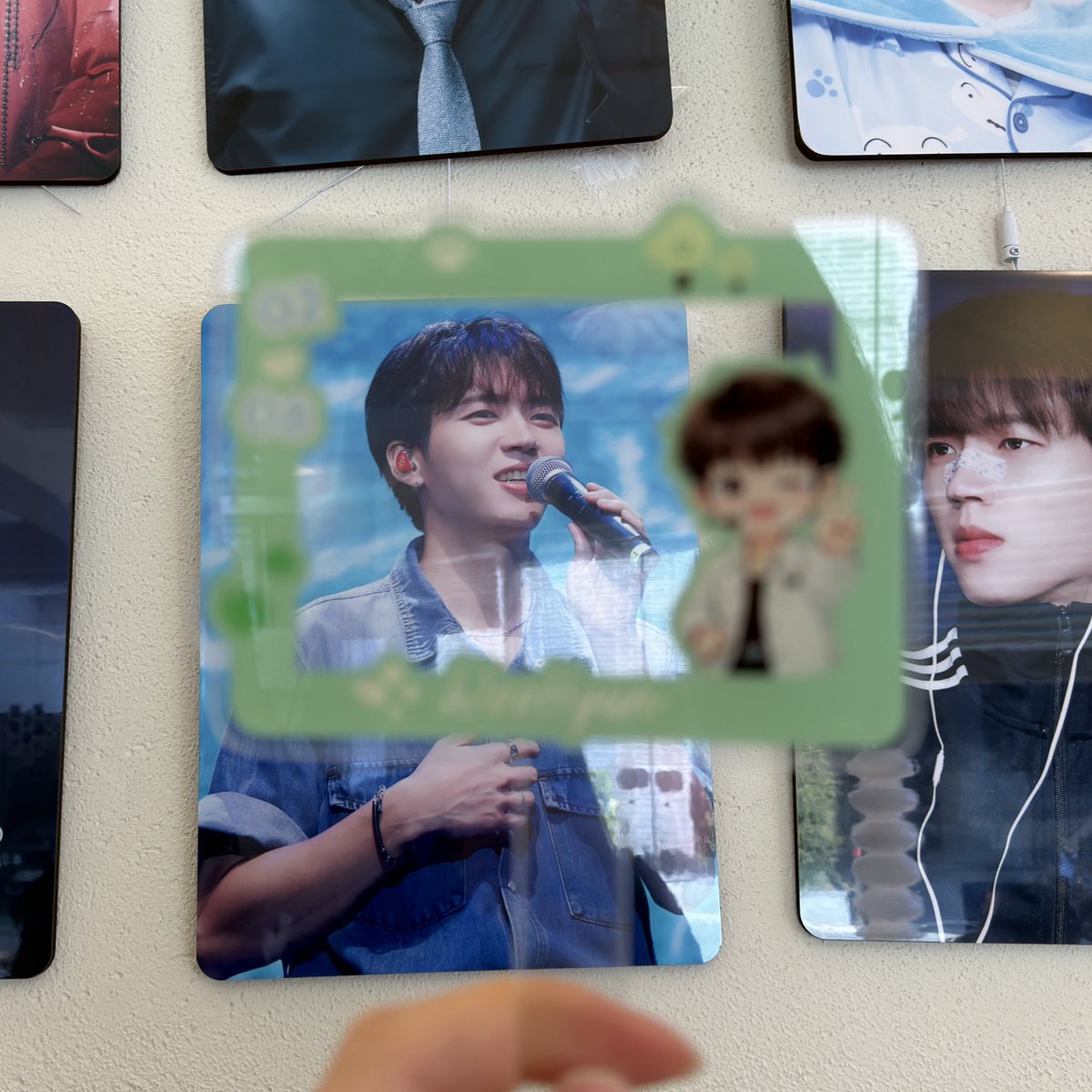02_08_nwh's tweet photo. 너무 너무 행복한 카페입니다-!
걸려진 사진이 너무 너무 해삐에요..
보는 내내 흐뭇하고 프레임도 너무 너무 기엽습니다❤️ 
- 칭구따라 온 일반인도 팬이 되어 되돌아갑니다😊
열어주셔서 감사해요 >< 🩷
 #우현이_계속되는_건_운명인_거야 https://t.co/0os2yR4TDg
