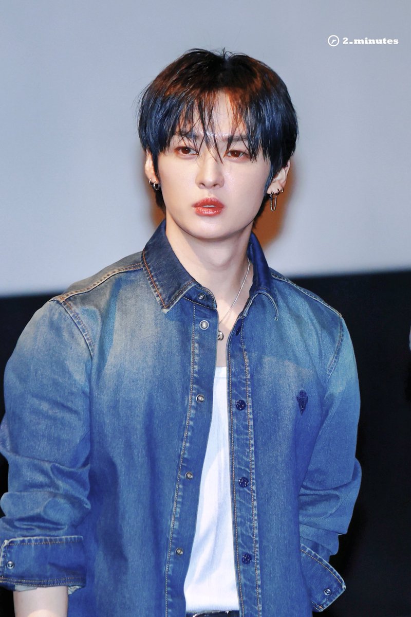 260208 무대인사

#리노 #Leeknow 
#스트레이키즈 #StrayKids