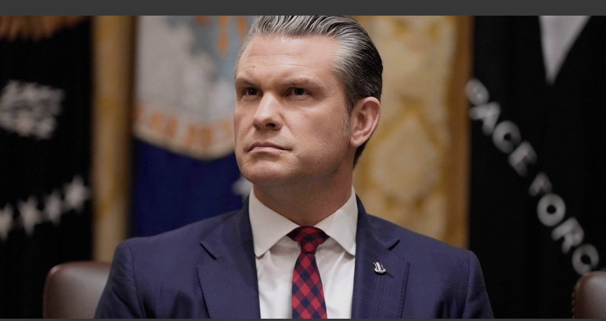 🇺🇸 ¡ATENCIÓN! ESTADOS UNIDOS ROMPE DEFINITIVAMENTE CON HARVARD

El Secretario de Guerra, Pete Hegseth, acaba de anunciar que el Pentágono corta todos los lazos con la Universidad de Harvard:

-Canceladas todas las becas
-Eliminados los programas militares
-Suspendida cualquier