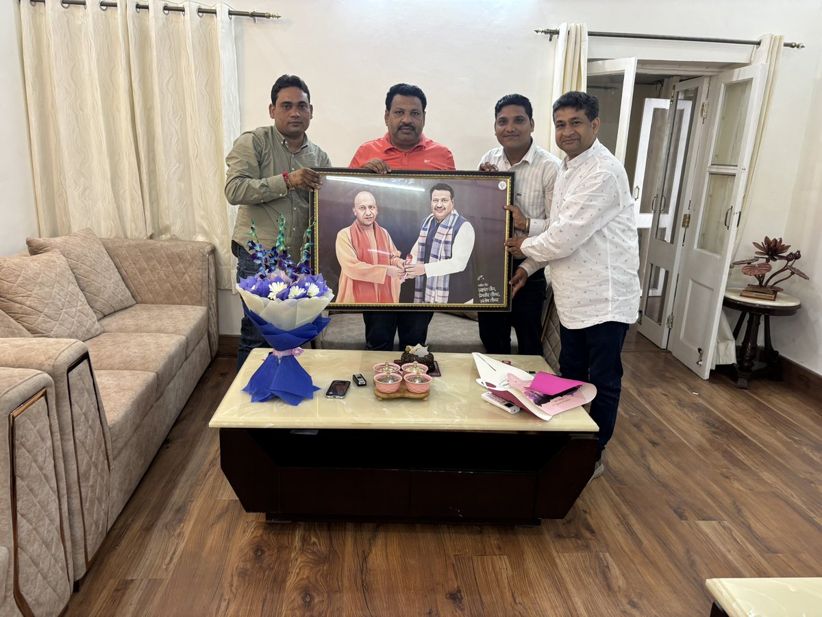 TomarPremveer's tweet photo. उत्तर प्रदेश सरकार के पूर्व राज्यमंत्री एवं हाथरस लोकसभा क्षेत्र से मा. सांसद श्री @anooppradhanbjp आपको जन्मदिन की हार्दिक बधाई एवं शुभकामनाएं। 

प्रभु श्रीराम आपको सदैव स्वस्थ रखें एवं दीर्घायु दें। https://t.co/DlGmORBlo7