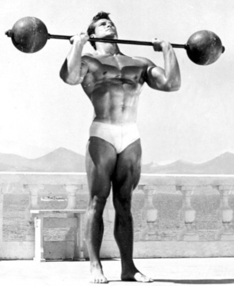 KruseYouri's tweet photo. Doing the shoulder press to mimic victory https://t.co/eoEPliaCBx