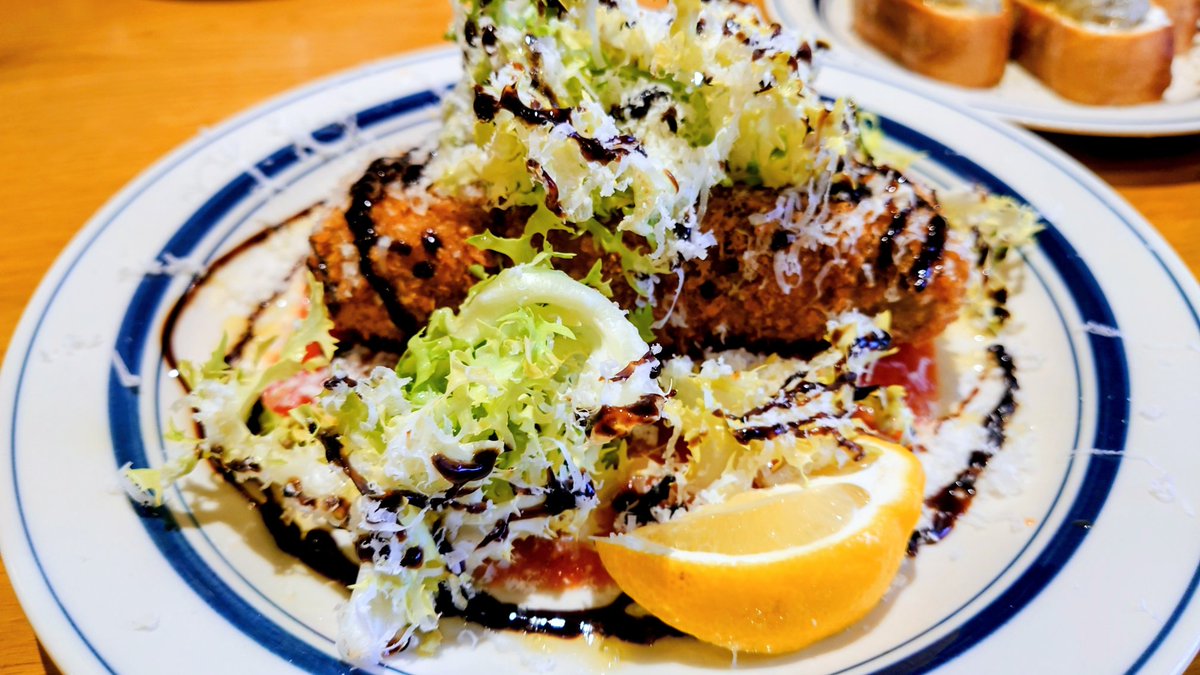 ImoHoshi's tweet photo. この前行った会、船橋の29man、創作料理ぜんぶおいしいのでぜひ行ってみてください🤤4枚目が「飲めそうな豚カツ」で、なまえの通り柔らかジューシーだった。！

↓お店のリンク
大衆バル29man
050-8884-3886
千葉県船橋市本町1-11-6 2F
https://t.co/Bwyv1Mpjko https://t.co/eAv5GzVg4O
