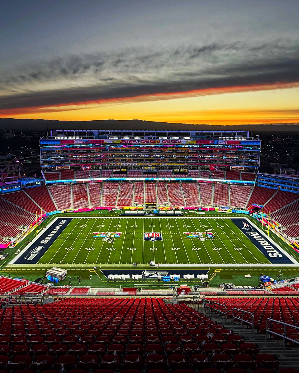 Sunset vibes in Santa Clara, California ahead of Super Bowl LX 🌅

(via <a href="/NFL/">NFL</a>)