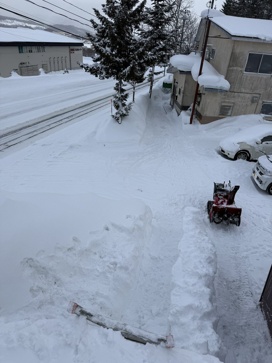 倉庫の雪下ろし