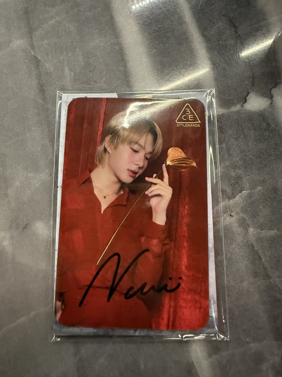 ᴀʀɪᴀ_ʙʟᴜᴇ tweet media