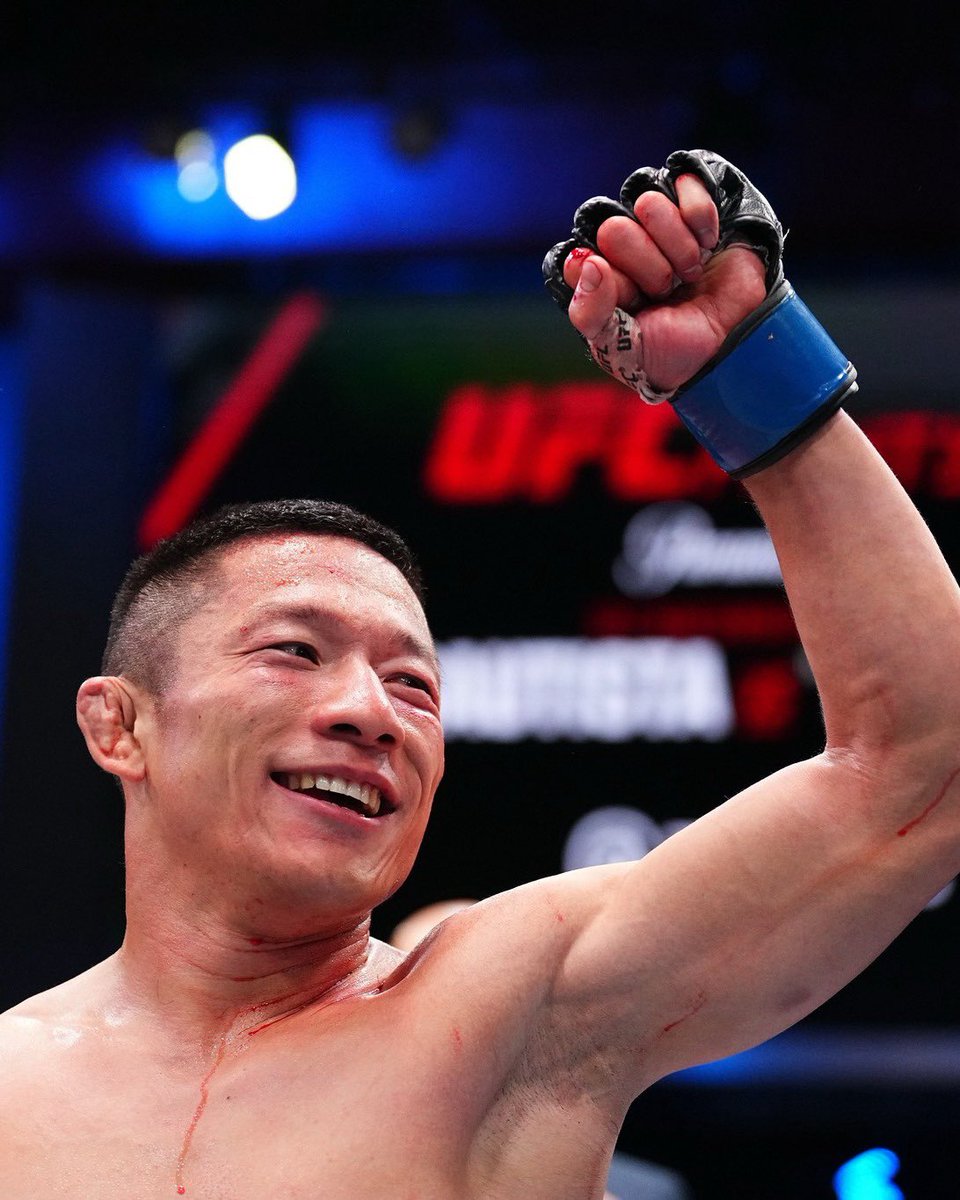 Thank you for watching my fight‼︎

試合に勝つことができました。

次は最高のパフォーマンスが出せるように、チャンスに備えてATTで鍛え直します！

拳を怪我し...