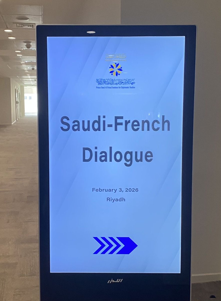 FranceinKSA's tweet image. 🇫🇷🇸🇦Première rencontre entre @francediplo #CAPS @KSAPSAIDS &amp;amp; think tanks sur les enjeux régionaux et géo‑économiques. 
Un dialogue destiné à approfondir l’analyse partagée, renforcer la compréhension mutuelle et poursuivre les échanges entre institutions de recherche 🇫🇷&amp;amp;🇸🇦.
