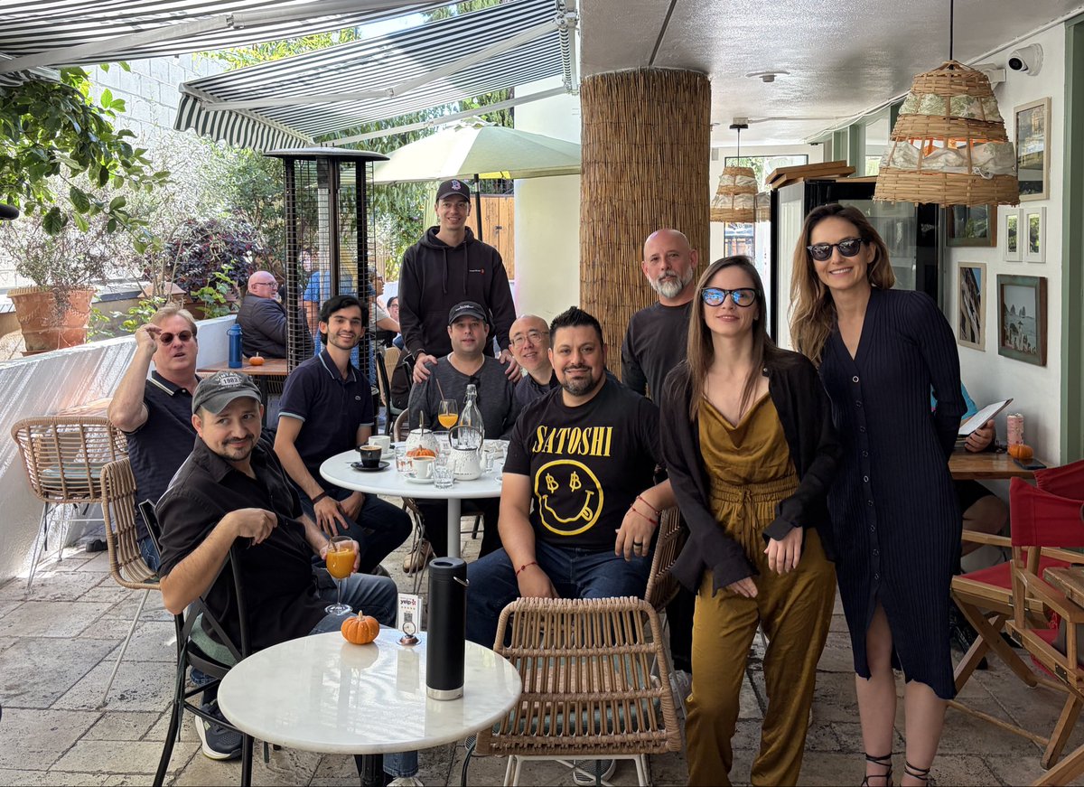 Club Orange tweet media