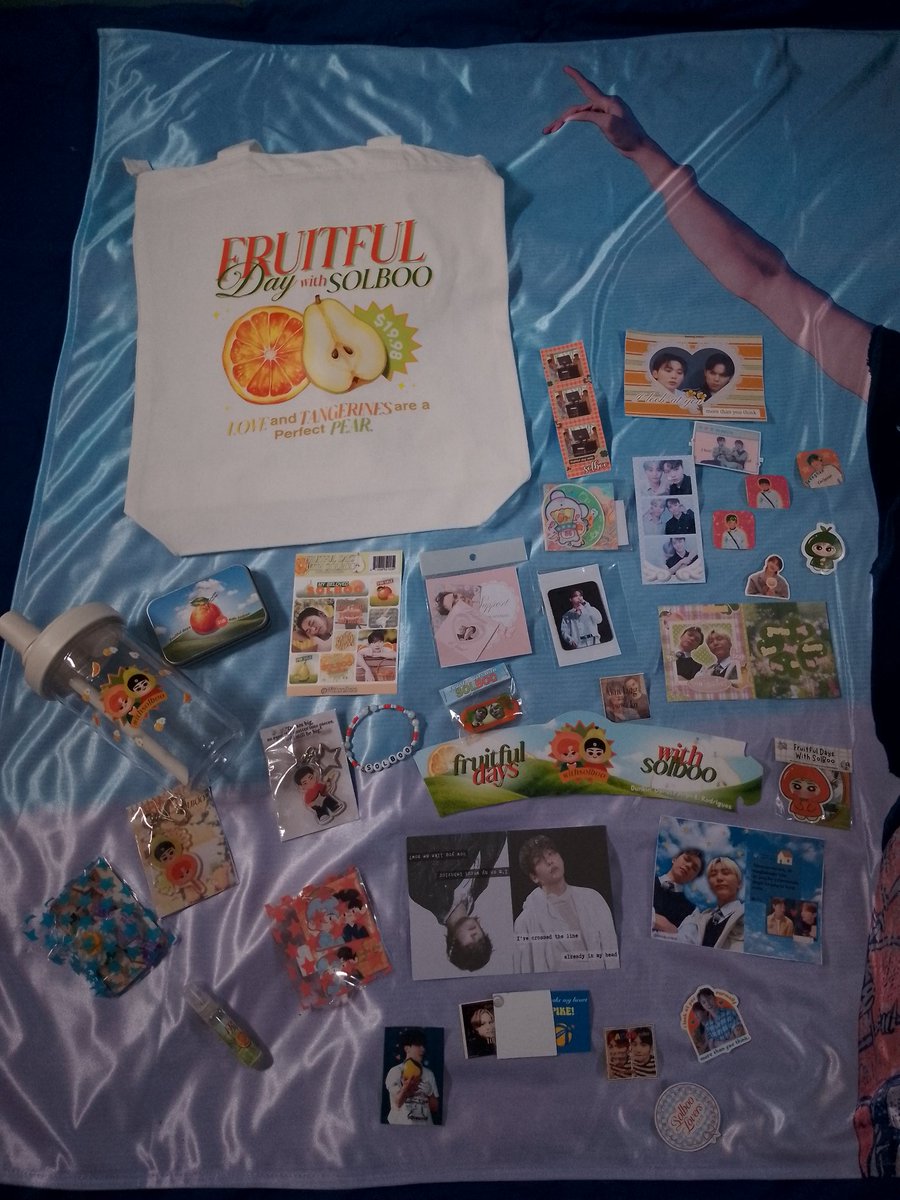 ThatGirl_Nat's tweet photo. Unexpected na mananalo ako ng tapestry ng solboo  and vernon caratland pc thank you so much po sa mga admins ng  @withsolboo  also thank you din po sa mga nag abot ng freebies kahit wala po akong pang trade 😣 

thank you din po kay @Bobu_1998 sa magagandang pictures ng solboo https://t.co/Hdi6n0XfwT