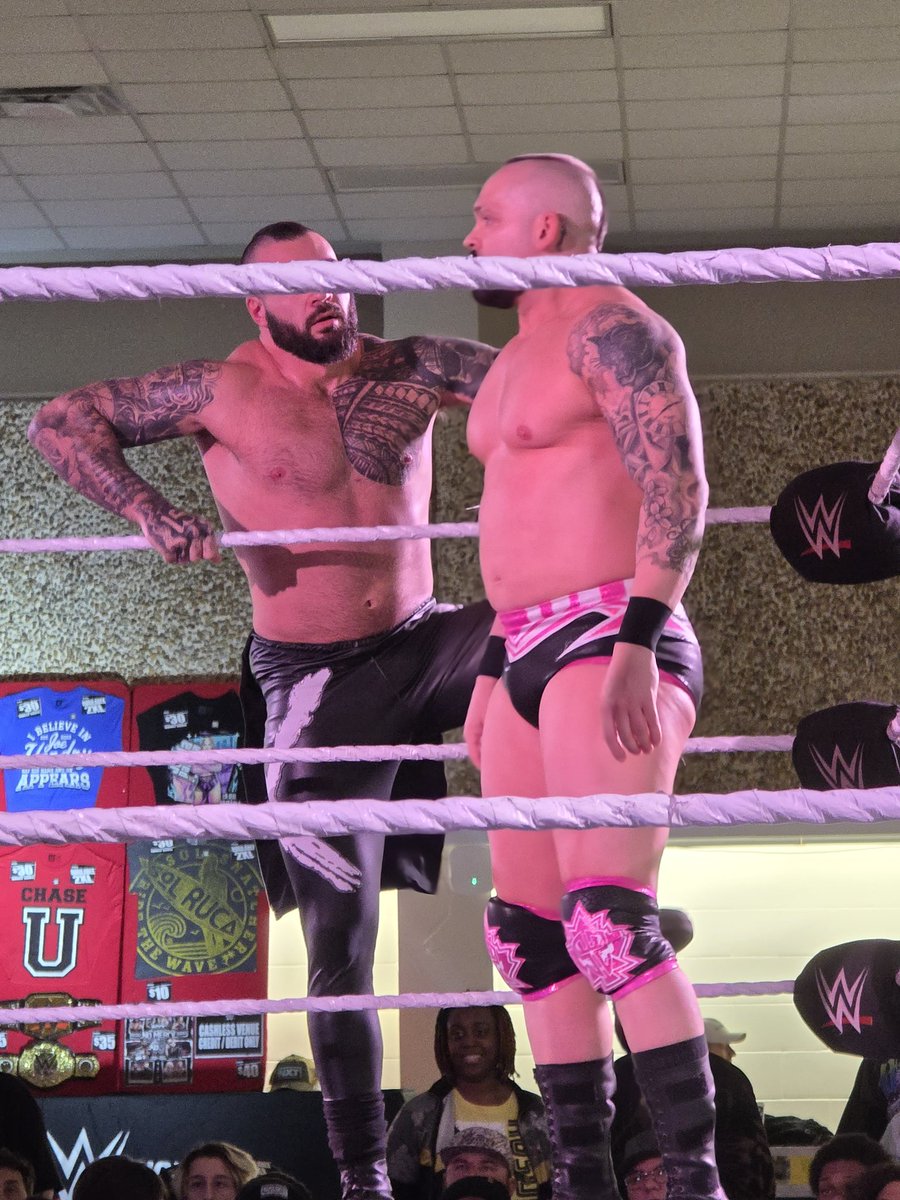 CarlosStoneking's tweet photo. @ShawnSpears is a walking masterclass in wrestling he definetly had his word cut out for him when him and Niko where in the six man tonight. #TheCulling #TenTenTen #NXTJacksonville https://t.co/7Ja7snNsIZ