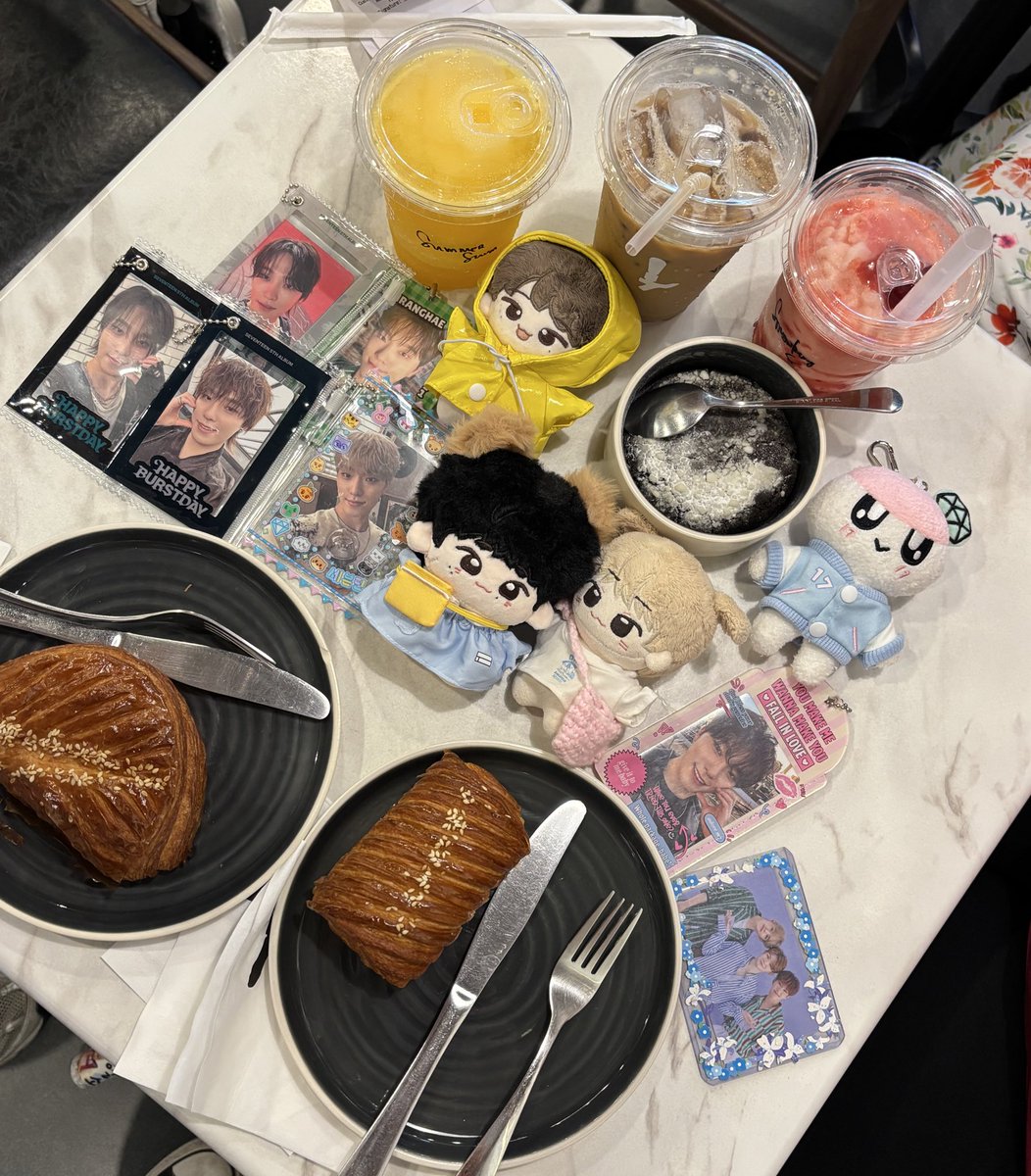 우지냥이 tweet media