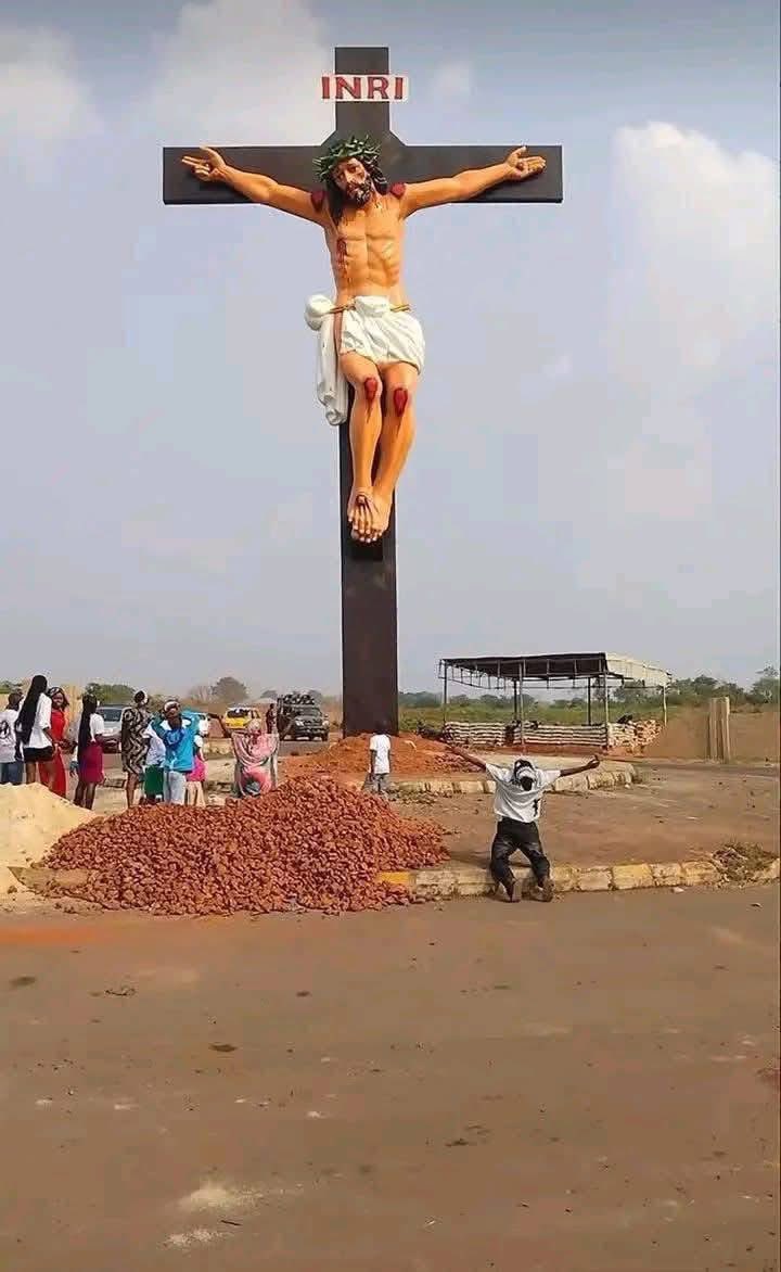 FriarJ's tweet image. He died for you and for me!!!

#CatholicChurch #CatholicTwitter #Catholic