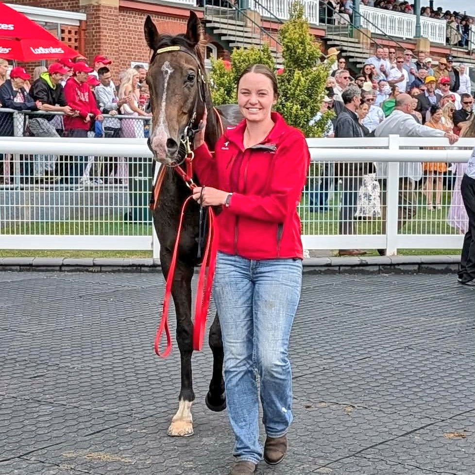 TrinderAdam's tweet image. A Hobart Cup day winner with Prince Of Khatun (3g Stratosphere x Khatun) winning the 1000m Class 6! 

Congrats to owner/breeder Wayne Roser with #Matey who now has 4 wins and 5 2nds from 11 starts, with over $129k in prizemoney! Thanks @Ericabyrne_1 for a great ride!