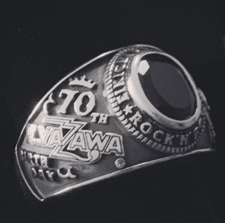 70歳バースディ記念のカレッジリング。これはデザインも⭕️だったから