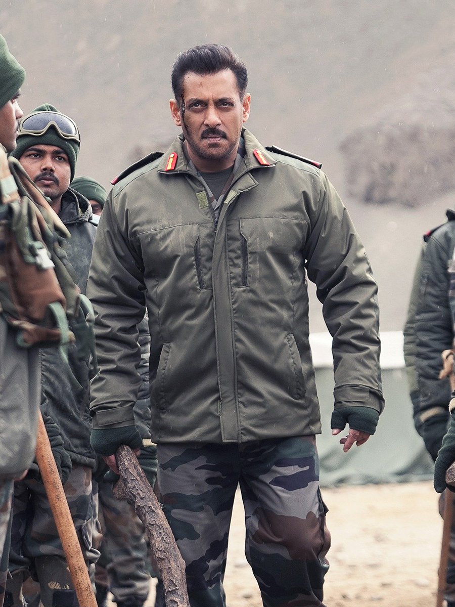 SAMTHEBESTEST_'s tweet photo. #BattleOfGalwan POSTPONED

#SalmanKhan #ApoorvaLakhia https://t.co/ZHXUBOwW3A