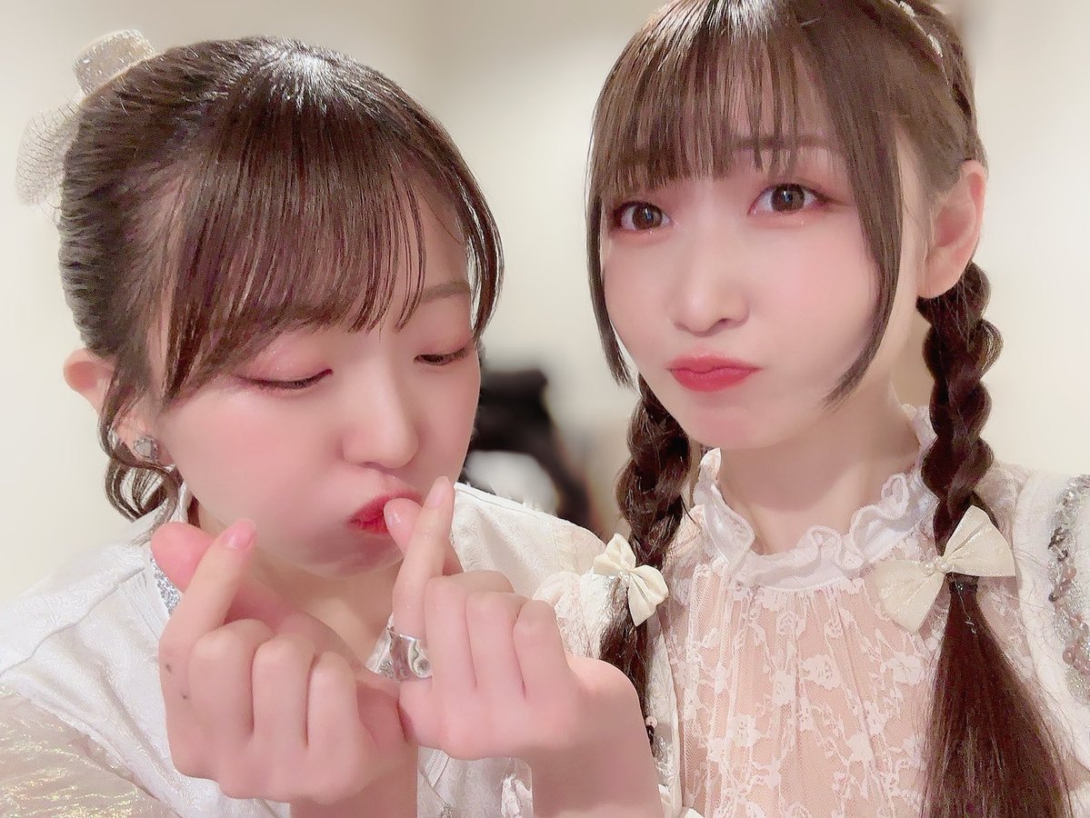 大好きゆきちゃんに会えました💕
やっと会えたよーー
一緒だっ！！って連絡来てから会えるのずっと楽しみにしてたんだ♡楽屋違ったから話せたのちょっとだったけど幸です🥲💕