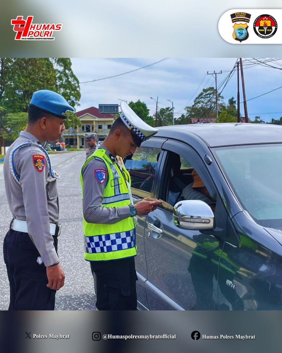 MaybratPolres's tweet photo. Operasi Keselamatan Dofior 2026 terus dilaksanakan oleh Satuan Lalu Lintas Polres Maybrat. Mari kita bersama-sama mematuhi aturan lalu lintas serta mengutamakan keselamatan demi terciptanya keamanan dan ketertiban di jalan raya.

#PolresMaybrat
#PoldaPapuaBaratDaya
#HumasPolri https://t.co/FMdyT9DD1z