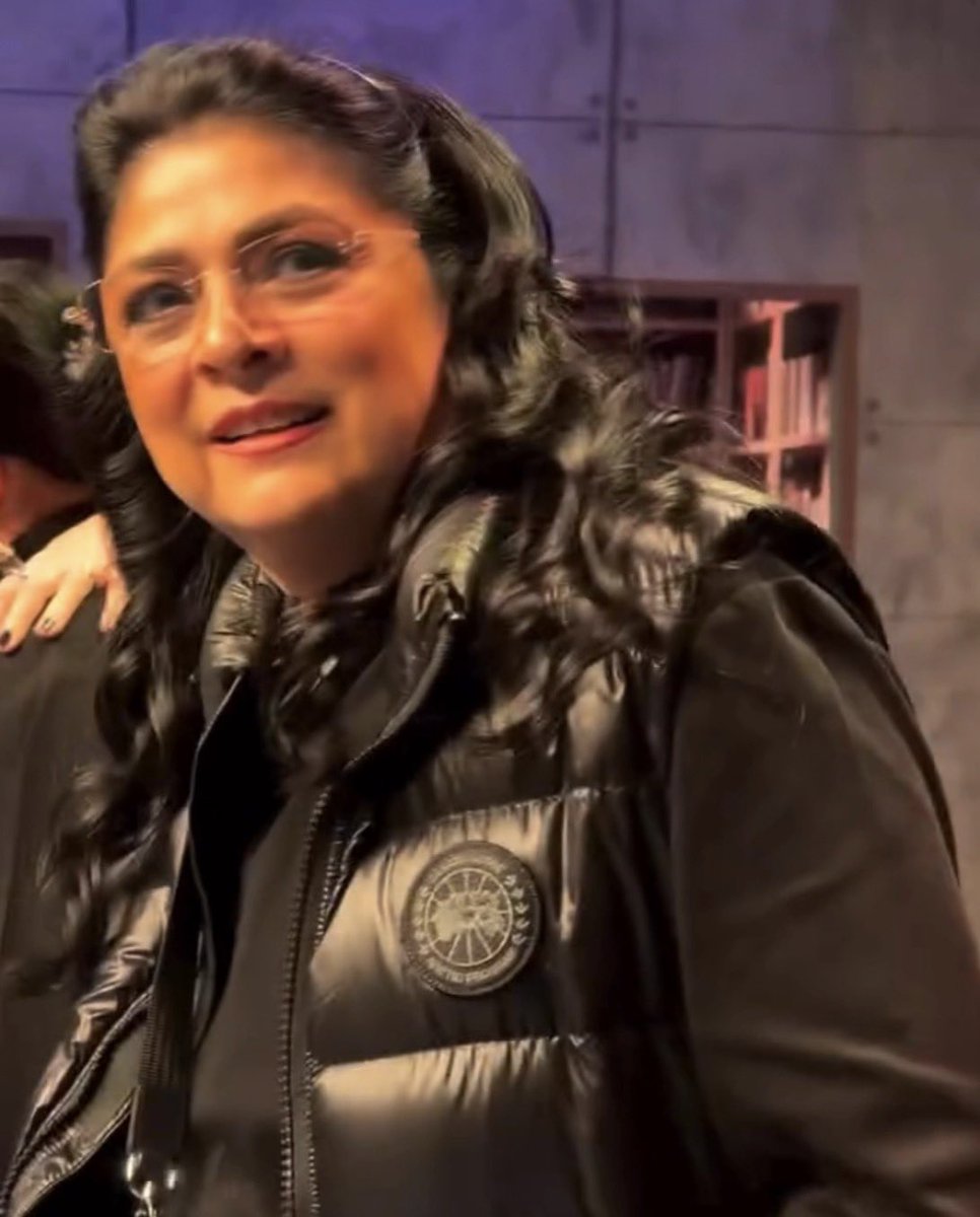 TE AMOOO!!!! 
Como te extraño <a href="/victoriaruffo31/">victoria ruffo</a>  
Amor de mi vida hermosa! 😘😘😘