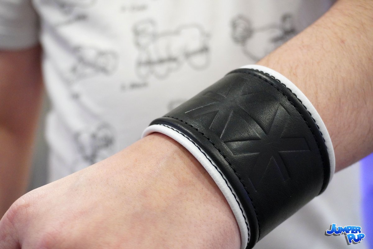 Jumper Pup tweet media