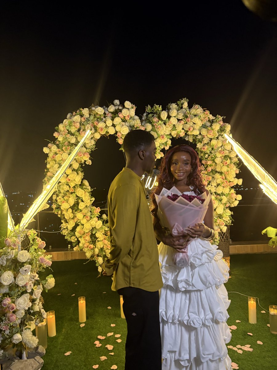 FehinSilva's tweet image. I woke up engaged. You?