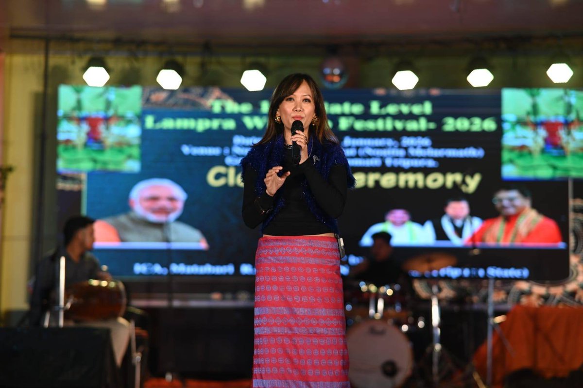Proud moment to witness Indian Idol winner #SourabheeDebbarma mesmerising the audience 
with her soulful performance at the 10th State Level #LampraWathopFestival. 

A true pride of #Tripura. 🌸🎤

#NoatiaHoda #IndianIdol #INDU19vsENGU19
#BattleOfGalwan
#Tenz