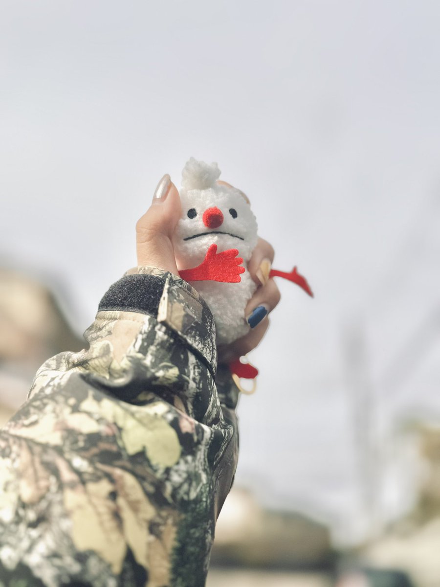 りんちゃん選挙に初めて行きました
会場内を彷徨い、字をまちがいかけて変になり、紙を折らずに入れてしまったので、「カーディガン‼️‼️」と叫びたかったです。