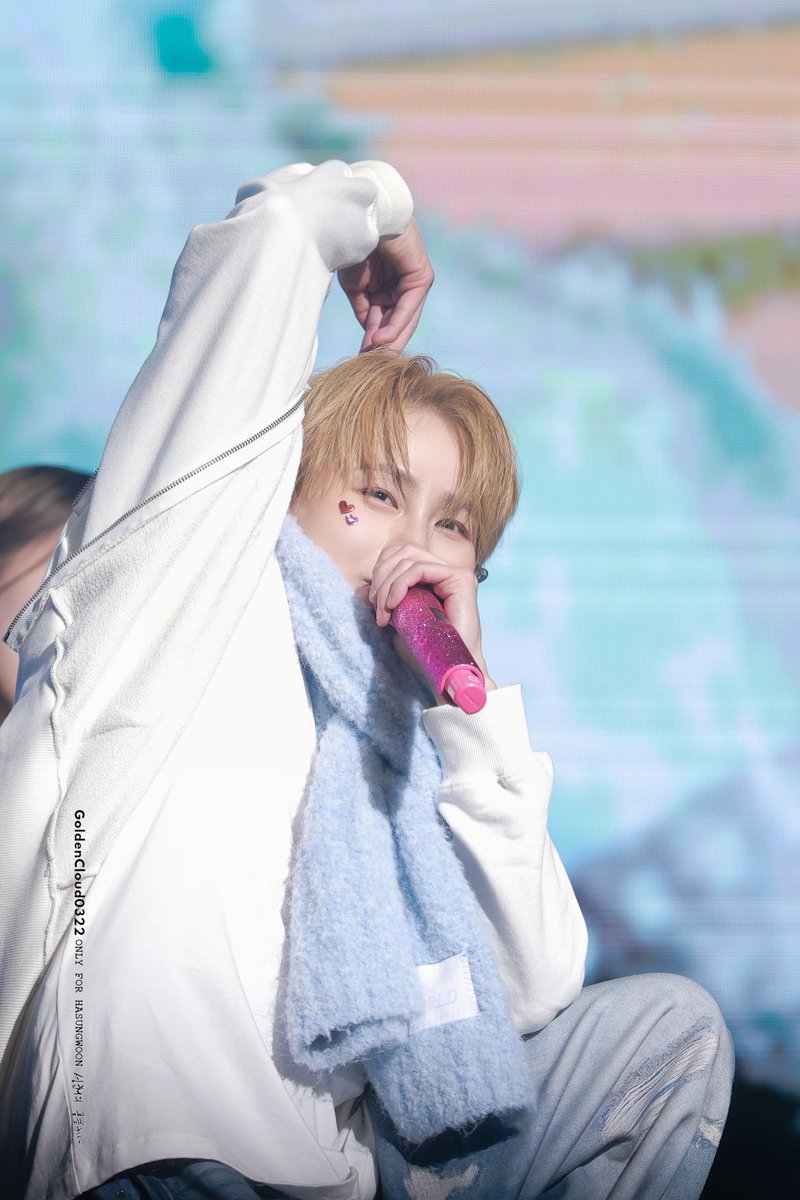 하늘 생일 챙겨주는 사랑둥이 하성운 고맙고 사랑해 💗
#하성운 #HASUNGWOON
#하늘 #HANEUL