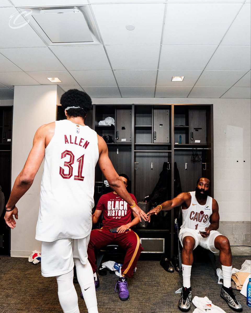 GOODNIGHT, CAVS FANS! #LetEmKnow
