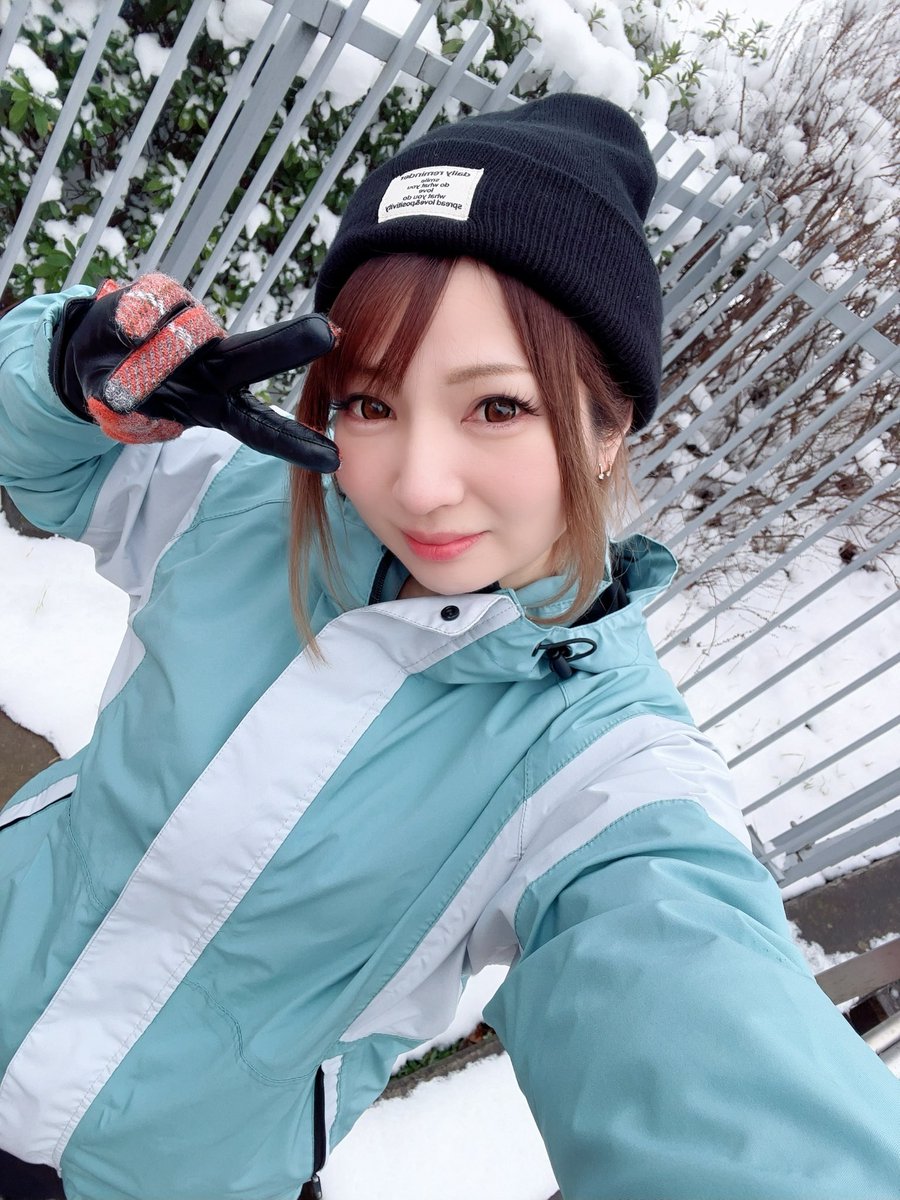 🍅雪❄が積もってちょっとテンション上がってる⤴️#MINTSPEC の